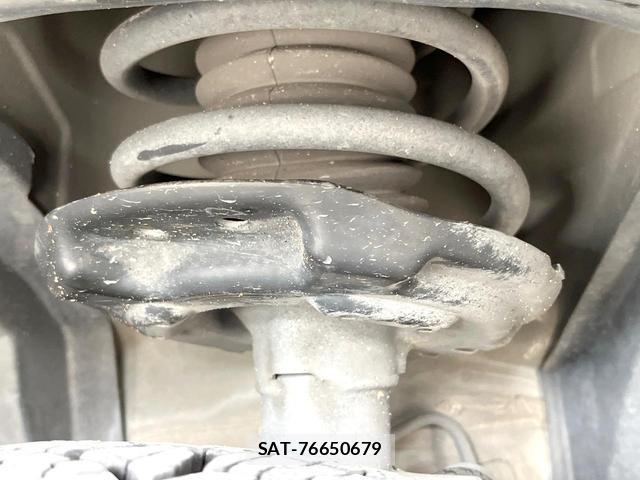 Nissan X-TRAIL 2016-10 8856812-17