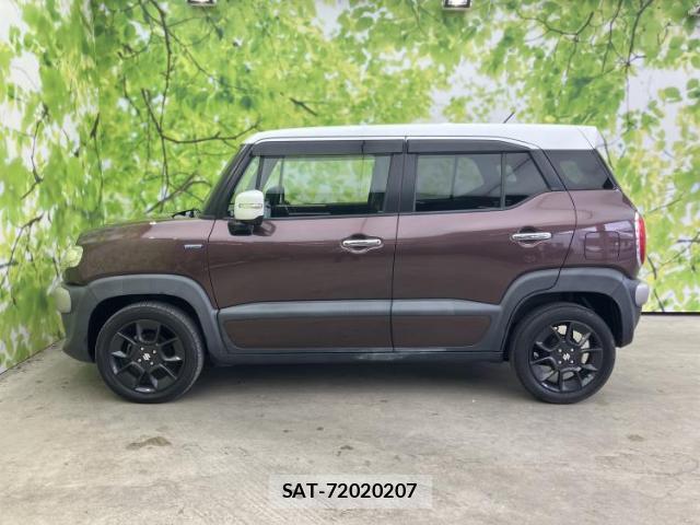 Suzuki X BEE 2020-10 8853964-1