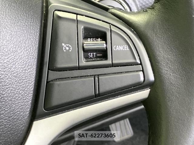 Suzuki X BEE 2020-02 8854671-17