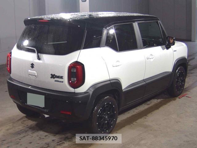 Suzuki X BEE 2026-01 8855786-1