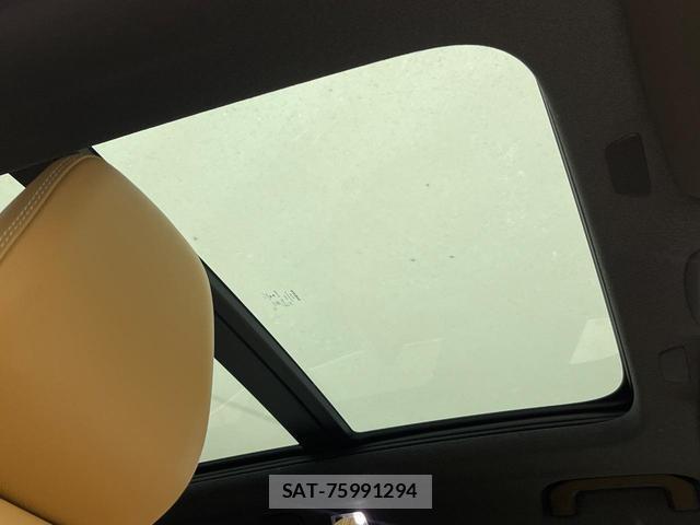 Volvo XC40 2022-02 8853851-4