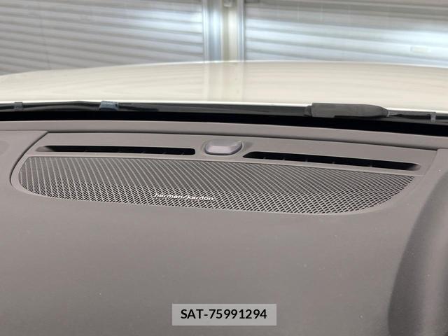Volvo XC40 2022-02 8853851-5