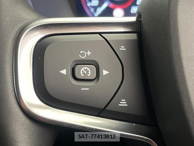 Volvo XC40 2020-12 8853852-9