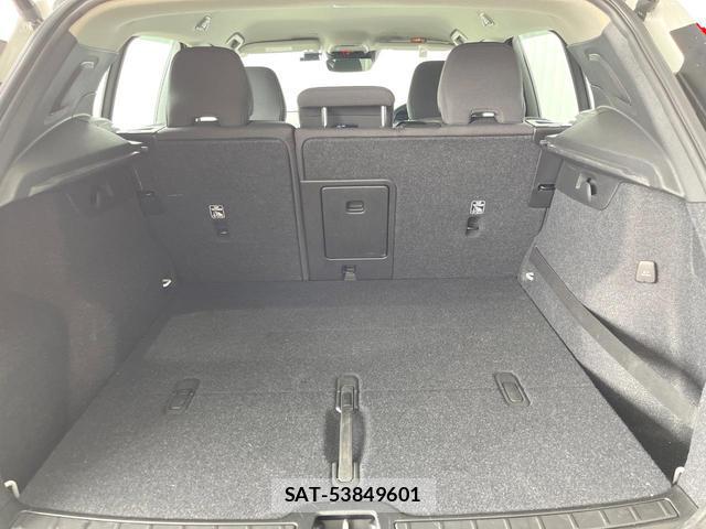 Volvo XC40 2020-10 8853860-12