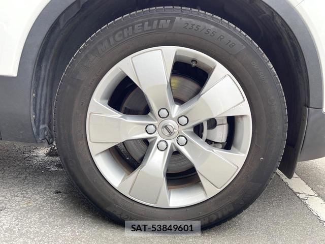 Volvo XC40 2020-10 8853860-15