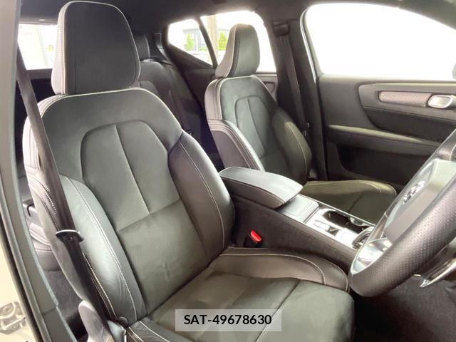 Volvo XC40 2019-04 8853861-12