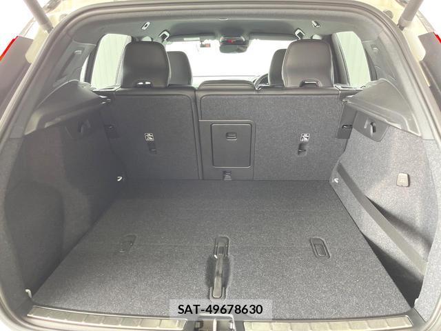 Volvo XC40 2019-04 8853861-14