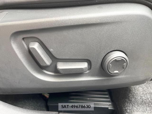 Volvo XC40 2019-04 8853861-7