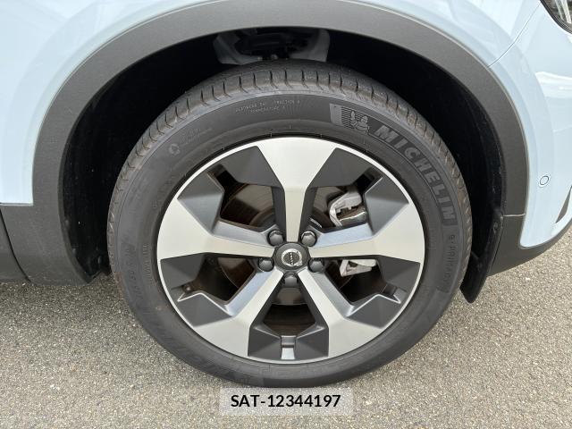 Volvo XC40 2025-03 8855011-7