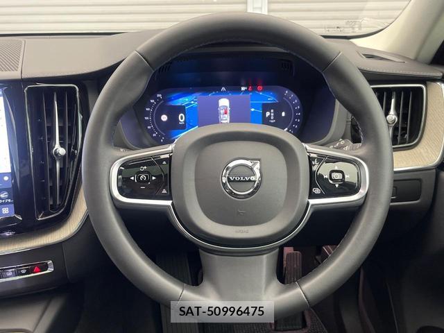 Volvo XC60 2023-11 8853849-10