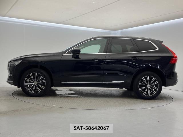 Volvo XC60 2022-01 8853850-18
