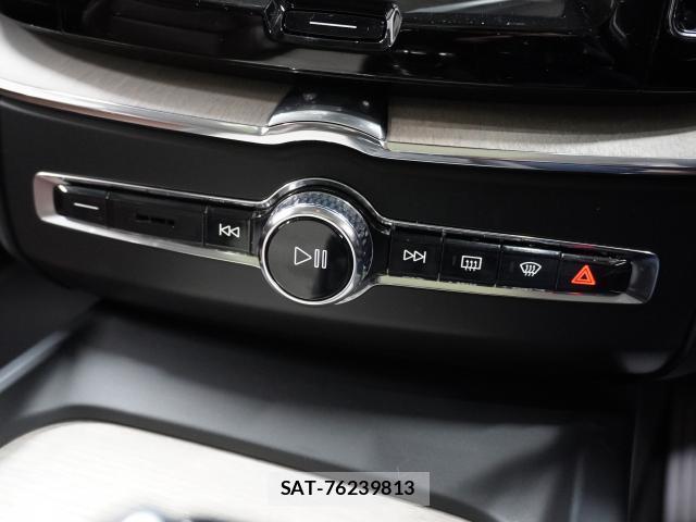Volvo XC60 2019-09 8854328-10