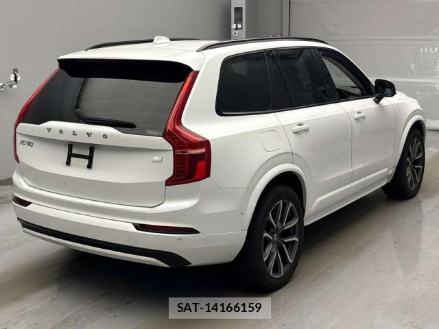 Volvo XC90 2023-11 8855809-1
