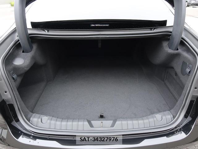 Jaguar XF 2023-02 8854449-17