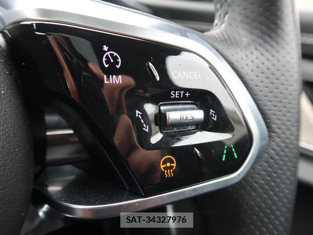 Jaguar XF 2023-02 8854449-8