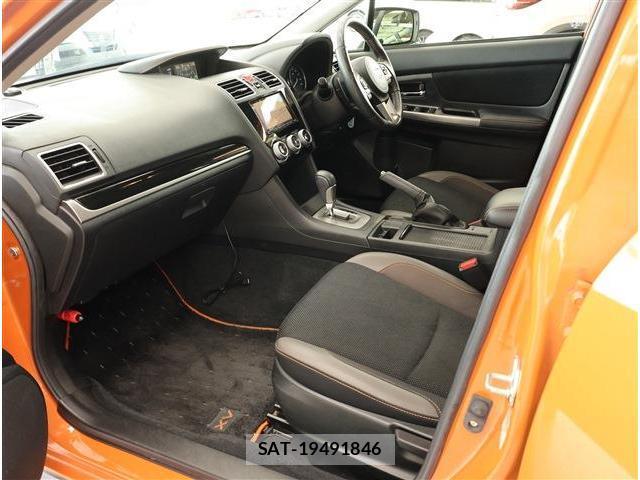 Subaru XV 2016-02 8853941-18