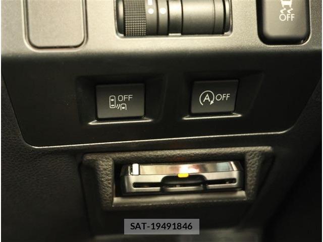 Subaru XV 2016-02 8853941-4