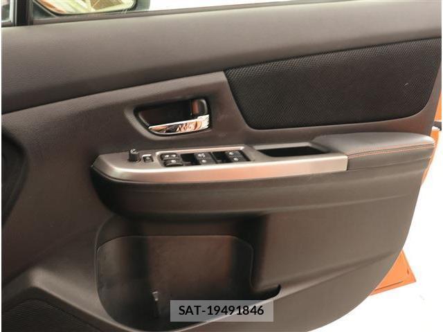 Subaru XV 2016-02 8853941-5