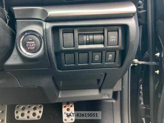 Subaru XV 2017-07 8854346-10