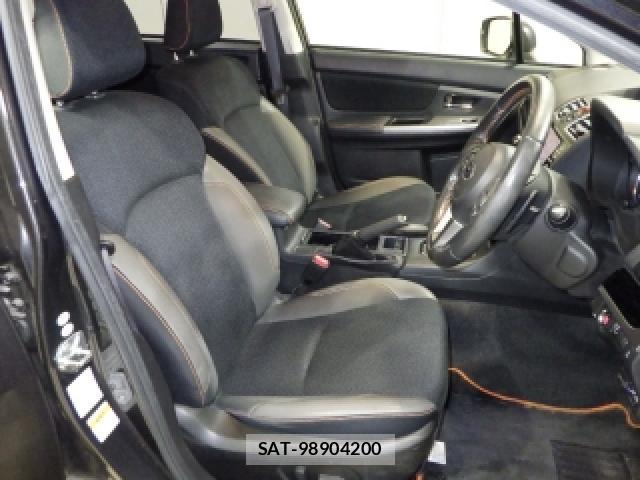 Subaru XV 2016-06 8855837-3