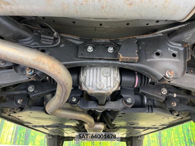 Subaru XV 2017-09 8856711-18