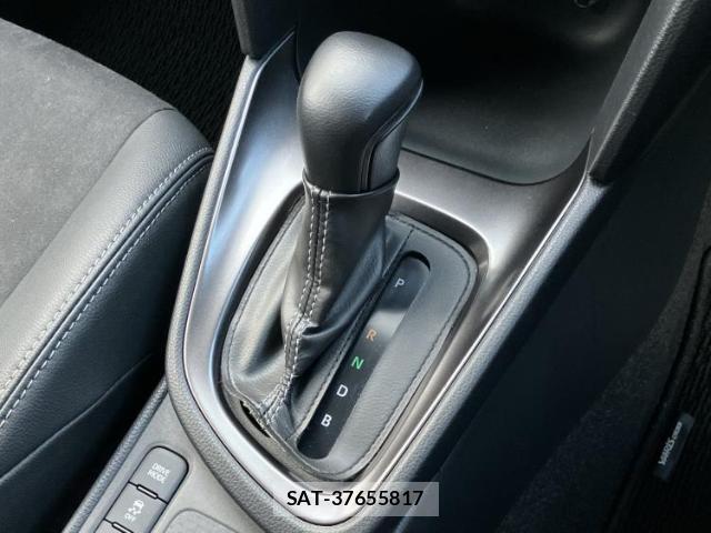 Toyota YARIS CROSS 2023-09 8853975-15