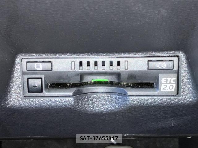 Toyota YARIS CROSS 2023-09 8853975-16