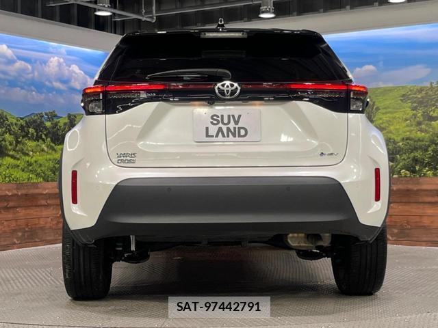 Toyota YARIS CROSS 2024-04 8854315-15