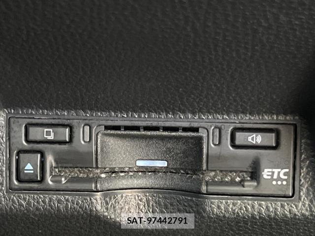 Toyota YARIS CROSS 2024-04 8854315-7