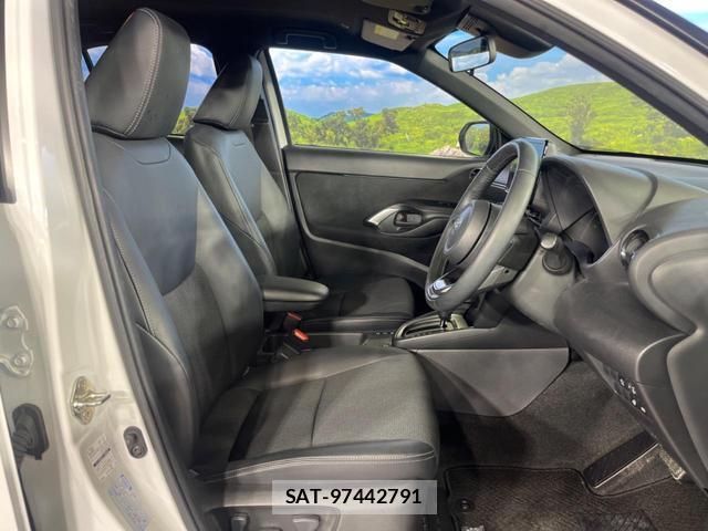 Toyota YARIS CROSS 2024-04 8854315-8