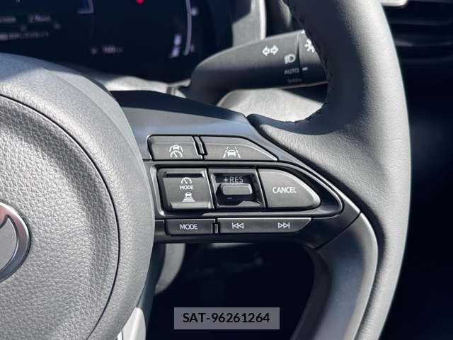 Toyota YARIS CROSS 2026-08 8854411-15
