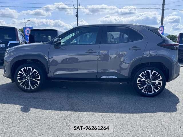 Toyota YARIS CROSS 2026-08 8854411-9