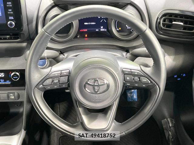 Toyota YARIS CROSS 2021-12 8854971-10