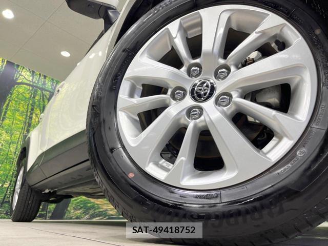 Toyota YARIS CROSS 2021-12 8854971-12