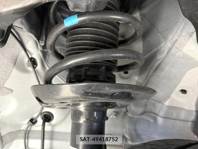 Toyota YARIS CROSS 2021-12 8854971-19