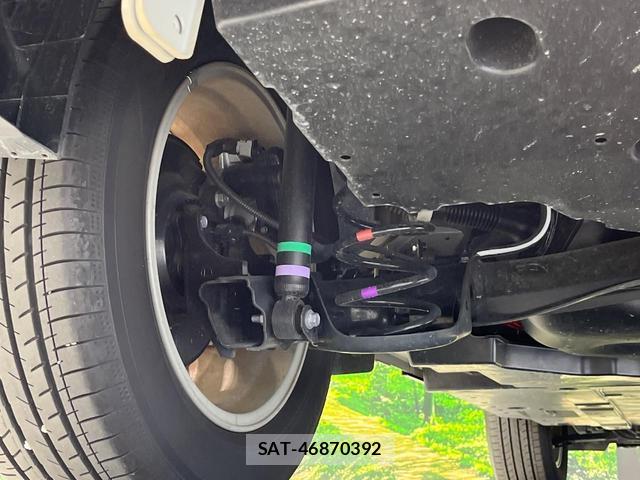 Toyota YARIS CROSS 2024-10 8855195-19