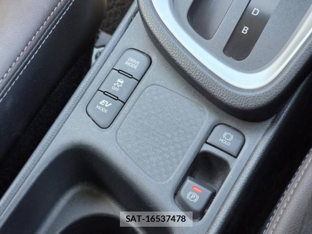 Toyota YARIS CROSS 2021-02 8855220-17