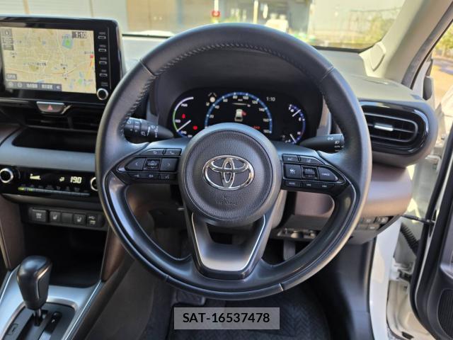 Toyota YARIS CROSS 2021-02 8855220-19