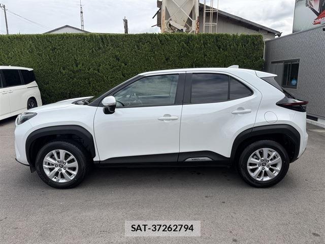Toyota YARIS CROSS 2025-06 8855258-2