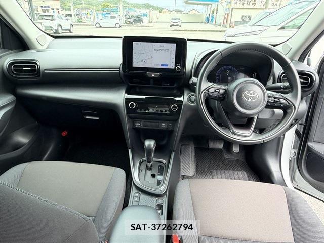 Toyota YARIS CROSS 2025-06 8855258-6