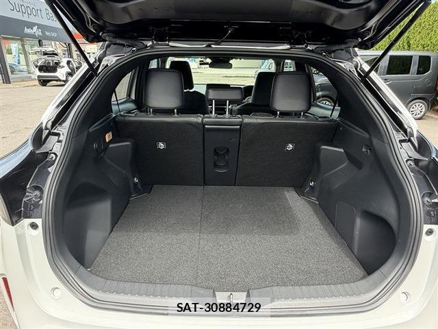 Toyota YARIS CROSS 2025-07 8855264-10