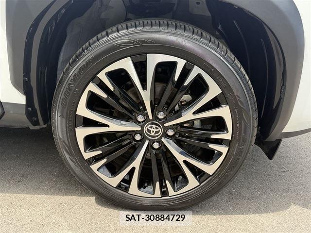 Toyota YARIS CROSS 2025-07 8855264-13