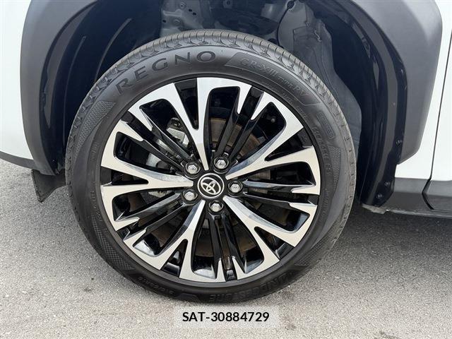 Toyota YARIS CROSS 2025-07 8855264-16