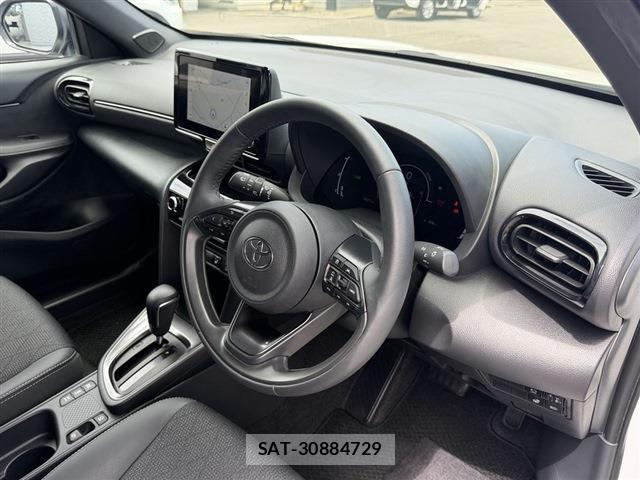 Toyota YARIS CROSS 2025-07 8855264-17