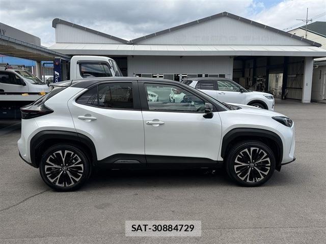 Toyota YARIS CROSS 2025-07 8855264-3