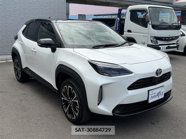 Toyota YARIS CROSS 2025-07 8855264-5