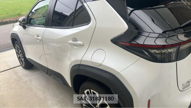 Toyota YARIS CROSS 2024-05 8855302-10