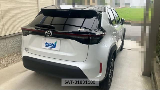 Toyota YARIS CROSS 2024-05 8855302-12