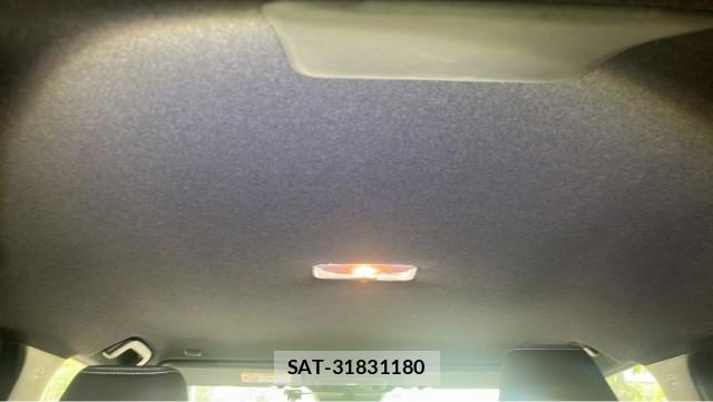 Toyota YARIS CROSS 2024-05 8855302-15