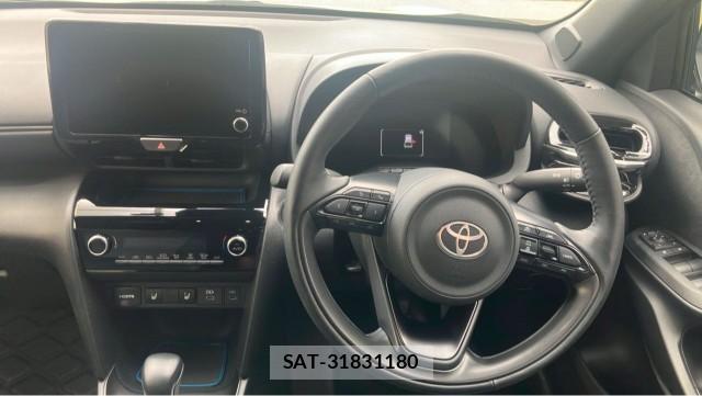 Toyota YARIS CROSS 2024-05 8855302-16